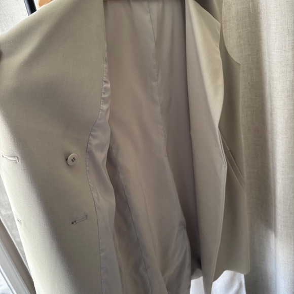 Ann Taylor Sleeveless Trench Blazer Vest – Size Small – Taupe Neutral - Picture 6 of 7